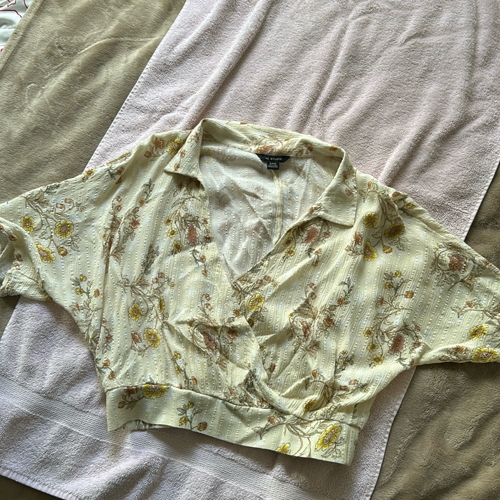 American Eagle wrap front top size s